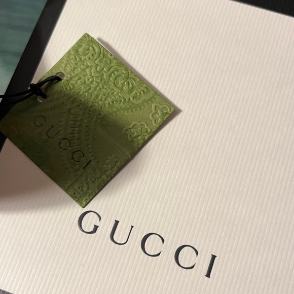 Gucci G-timeless Aqua flora watch - Picture 5 of 9